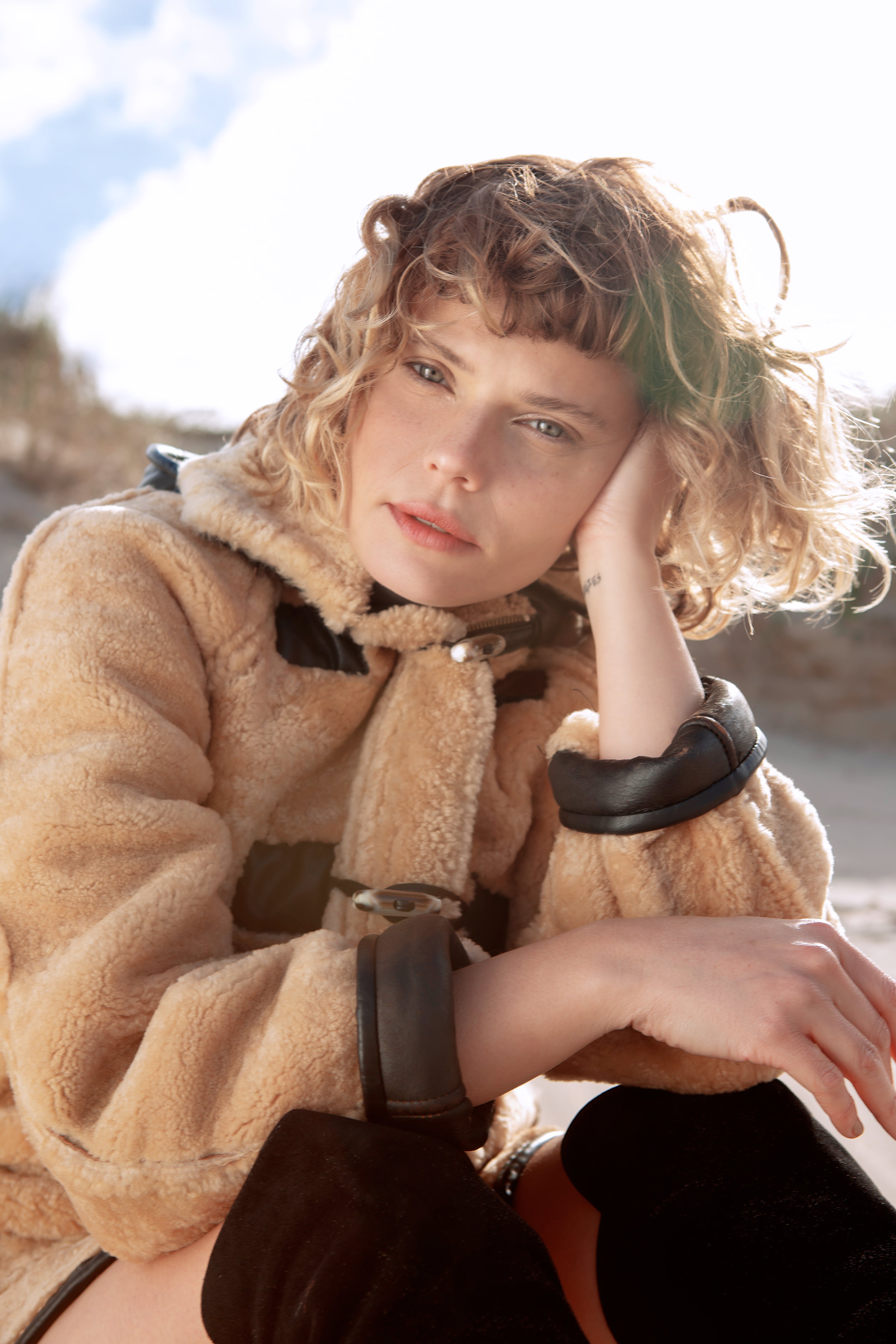 Dream Girl Ft. Annasofia Facello