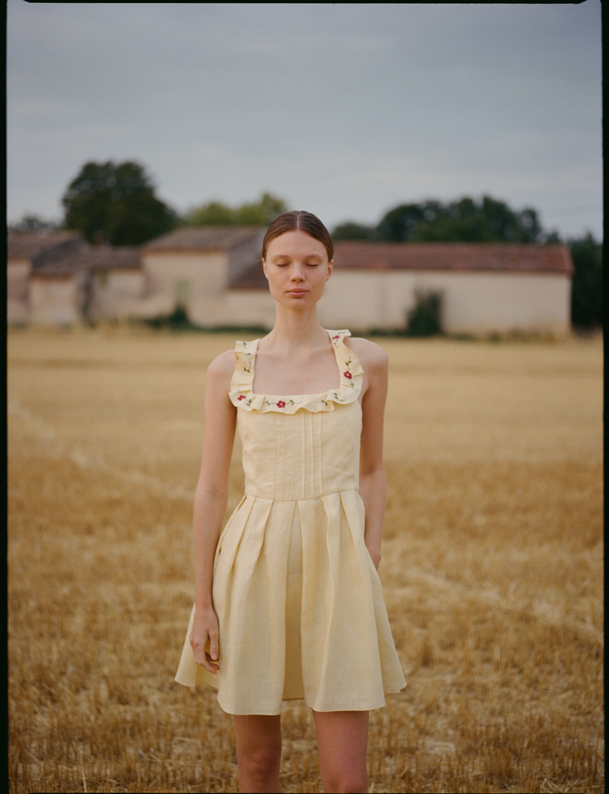 Vestido Solé vainilla