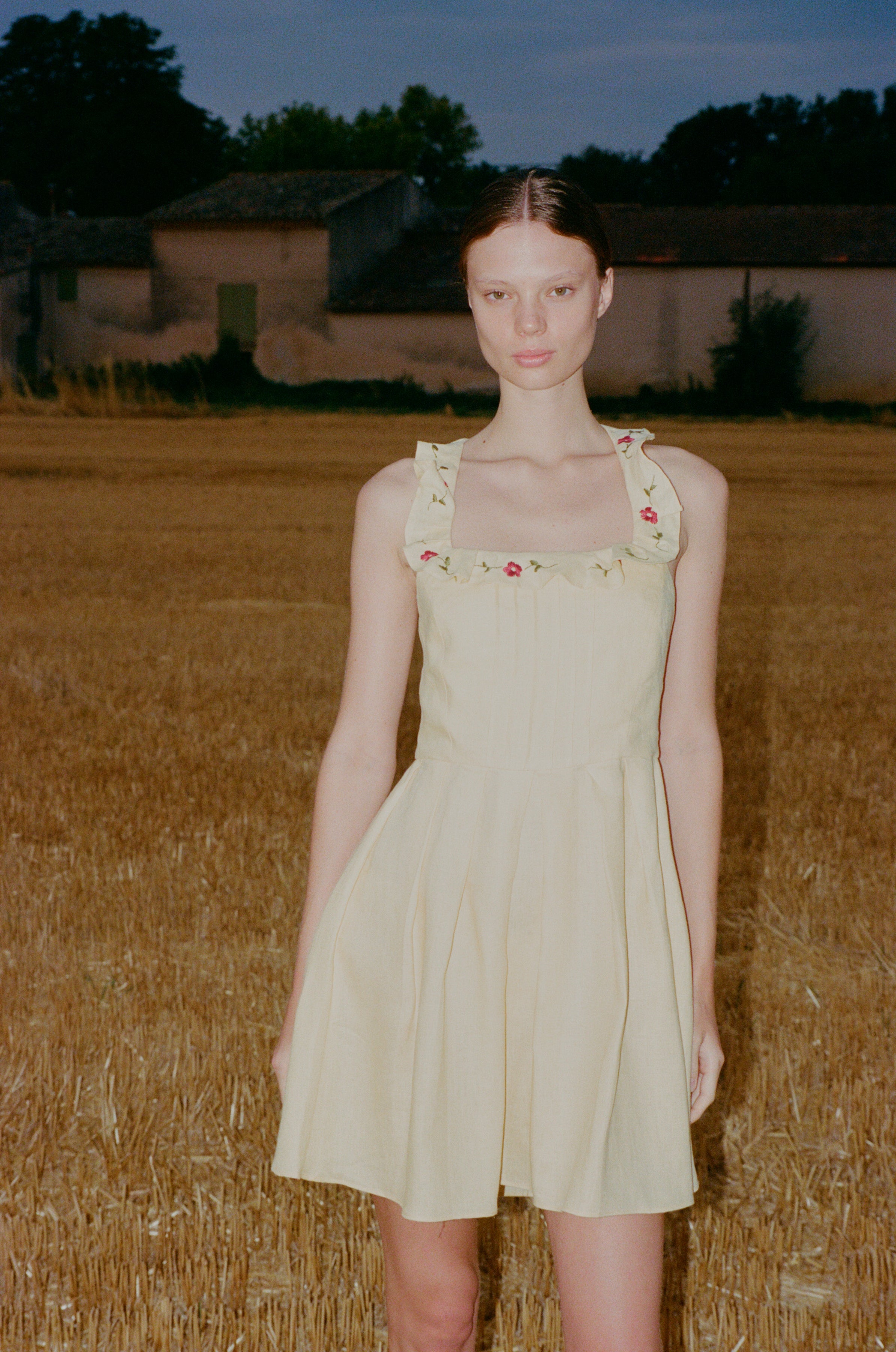 Vestido Solé vainilla